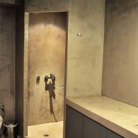 Hotel Lotus Center 4*